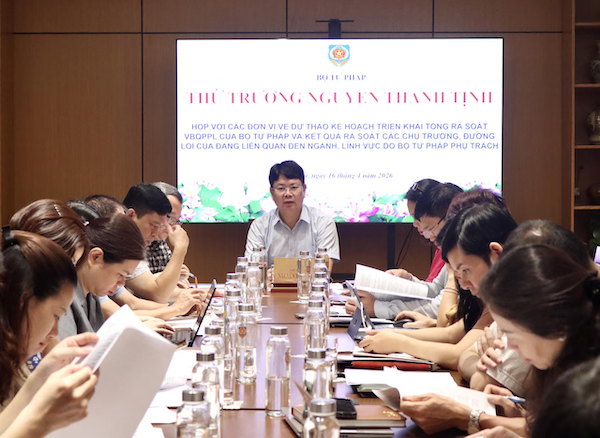 Đổi mới tư duy, nâng cao chất lượng tổng rà soát văn bản quy phạm pháp luật